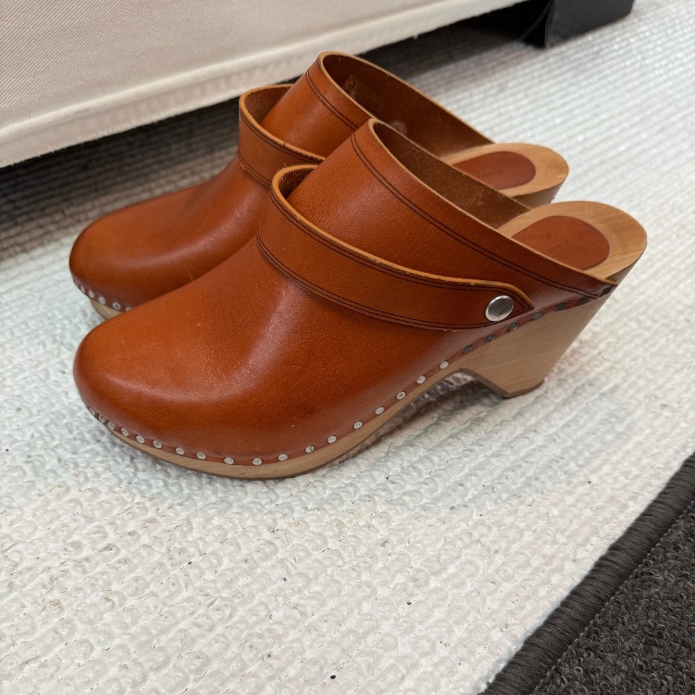 Isabel Marant Brown Camel clogs